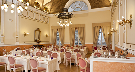 Dining at
Bernini Palace Hotel
in Florence