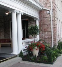 Activities:
The Inn at Carnall Hall
in Fayetteville