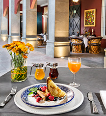 Dining at
Hotel Gran Casa Xalisco
in Guadalajara
