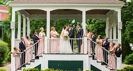 Weddings:
The Queensbury Hotel
in Glens Falls