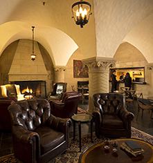 Dining at
The Graylyn Estate
in Winston-Salem