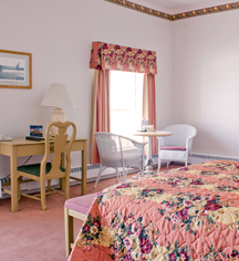 Accommodations:
Lake Yellowstone Hotel & Cabins
in Yellowstone National Park