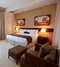 Accommodations:
Wyndham Merida
in Merida