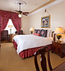 Accommodations:
Le Pavillon Hotel
in New Orleans