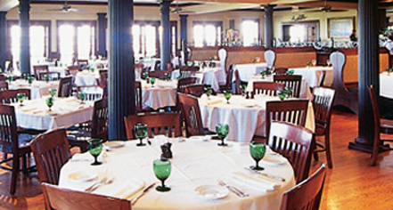 Dining at
Kelley House of Martha's Vineyard
in Edgartown
