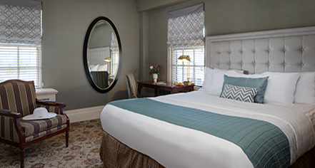 The Hotel Viking
in Newport