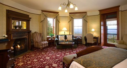 Accommodations:
Mohonk Mountain House
in New Paltz