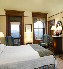 Accommodations:
Mohonk Mountain House
in New Paltz