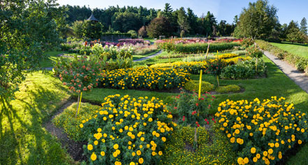 Event Calendar:
Mohonk Mountain House
in New Paltz
