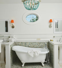 Accommodations:
Newagen Seaside Inn
in Southport