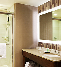 Accommodations:
The Westin Portland Harborview
in Portland