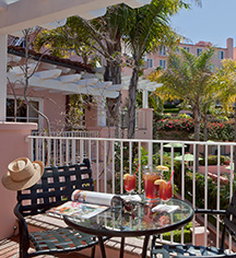Accommodations:
La Valencia Hotel
in La Jolla/San Diego