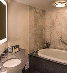 King Room With Whirlpool at Hilton St. Louis Downtown at the Arch | St. Louis Missouri ...