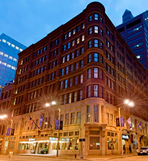 Hotels in St. Louis, Missouri | Hilton St. Louis Downtown at the Arch | Historic Hotels of America