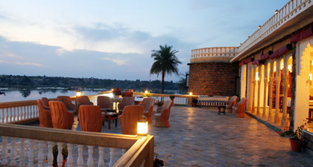 Activities:
Fort Seengh Sagar
in Deogarh