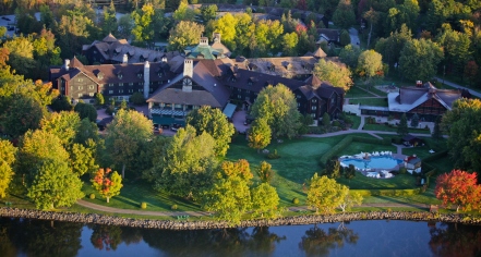 History:
Fairmont Le Château Montebello
in Montebello