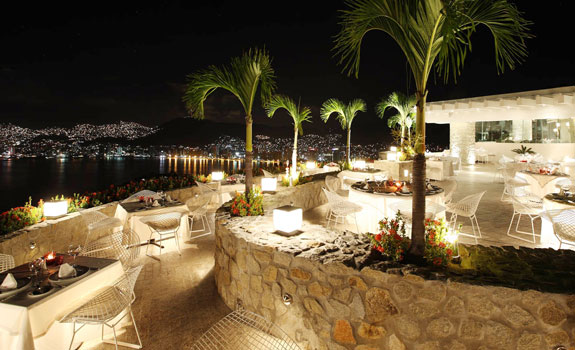 Las Brisas Acapulco
- Dining