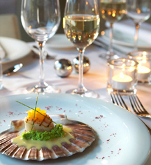 Dining at
Hotel Brosundet
in Alesund