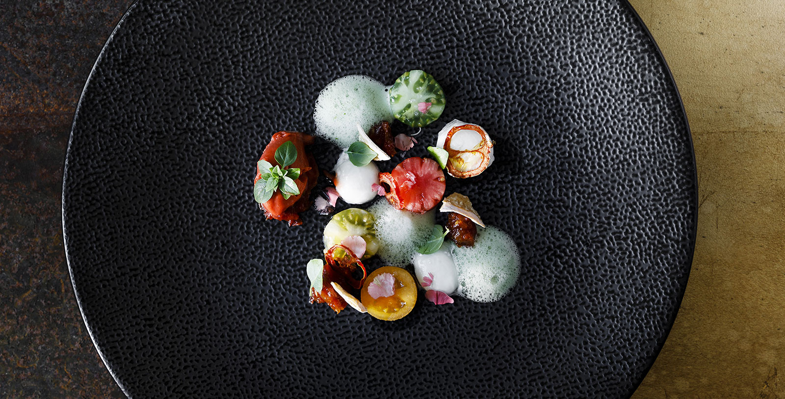 Taste the creative culinary masterpieces at Sartory, the hotel's Michelin star award-winning restaurant.