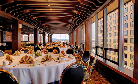 Hotel Captain Cook
- Activities