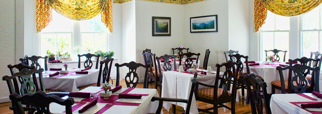 Dining at
Green Park Inn
in Blowing Rock