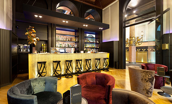 Hotel España
- Dining