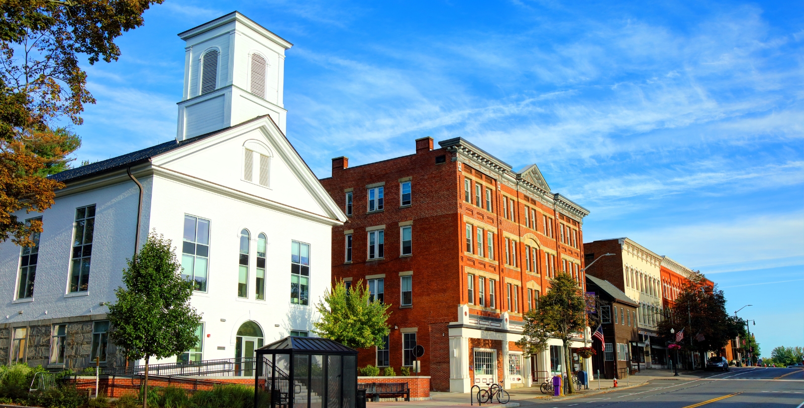 Experience the Mead Art Museum, the Emily Dickinson Museum, The Eric Carle Museum, and the Beneski Museum of Natural History, moments away.
