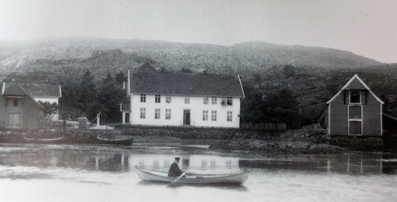 Image of hotel exterior Bekkjarvik Gjestgiveri, 1700s, Member of Historic Hotels Worldwide, in Norway, Discover