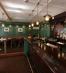 Dining at
Bekkjarvik Gjestgiveri
in Bekkjarvik