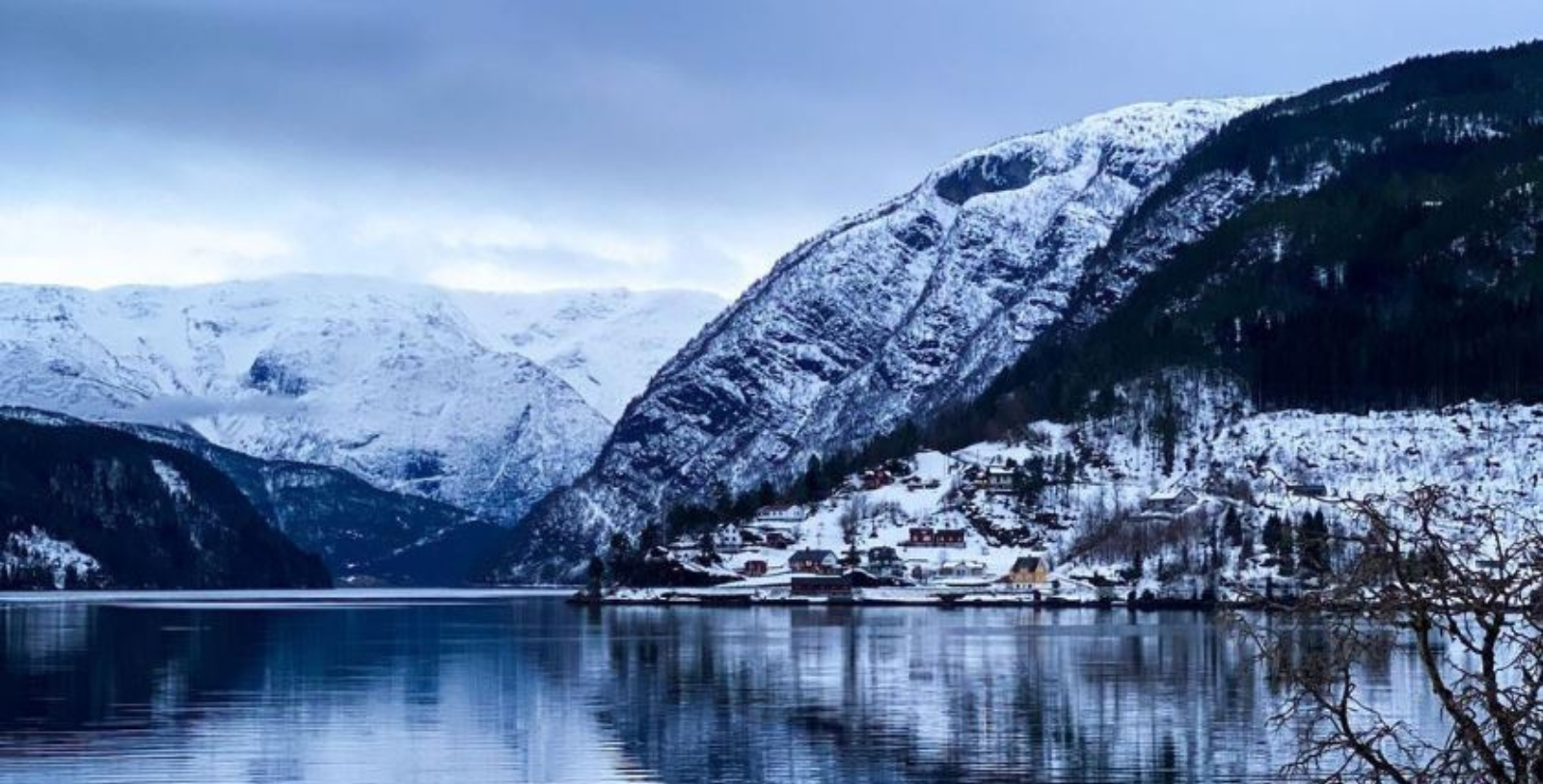 Embark on an adventure through the abundant natural beauty of Hardanger, home to such wonders as Norway’s second-longest fjord, its third-largest glacier, the majestic Vøringsfossen waterfall, and world-renowned apple orchards.