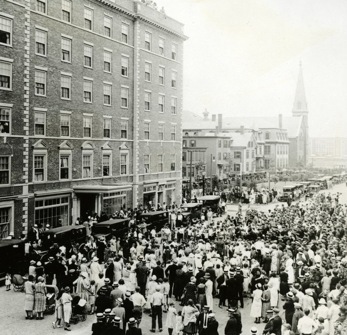 Historical Image of of Large Crowd Outside of Hotel Hawthorne, 1925, Member of Historic Hotels of America, in Salem, Massachusetts.