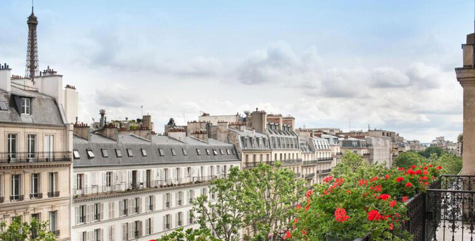 Experience the Eiffel Tower, the Palais de Chaillot, and the Jardins du Trocadéro several blocks away.