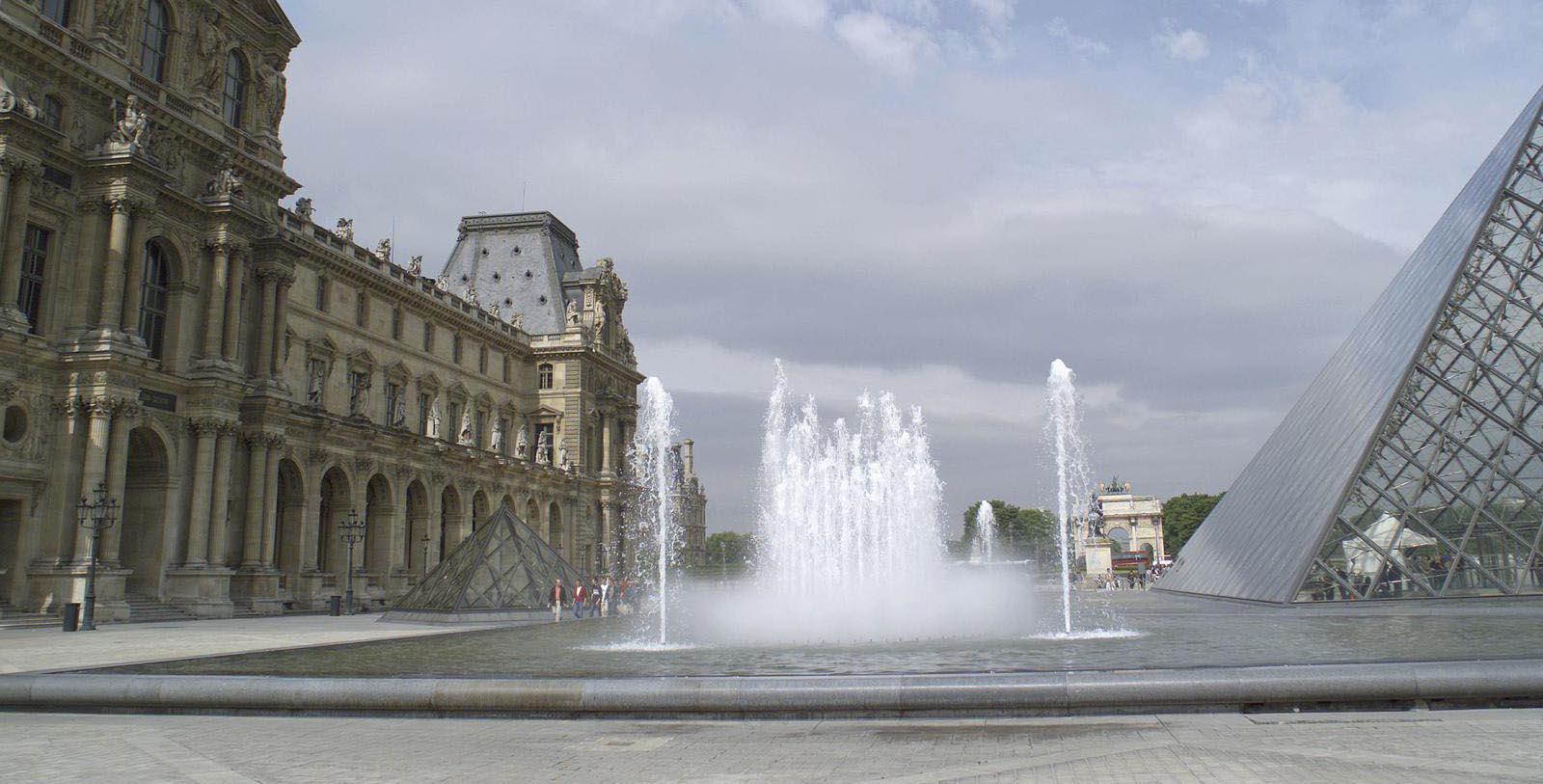 Experience the art on display at the Louvre and the Musée d’Art Moderne de la Ville de Paris.