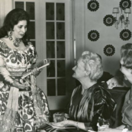 Historical Image of Oval Room Circa 1960, Union League Club of Chicago, 1886, Member of Historic Hotels of America, in Chicago, Illinois.