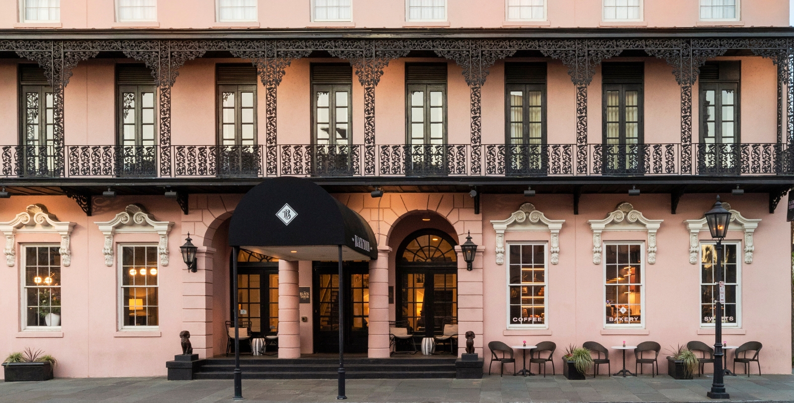 Exterior Image of the Mills House Charleston, Curio Collection by Hilton