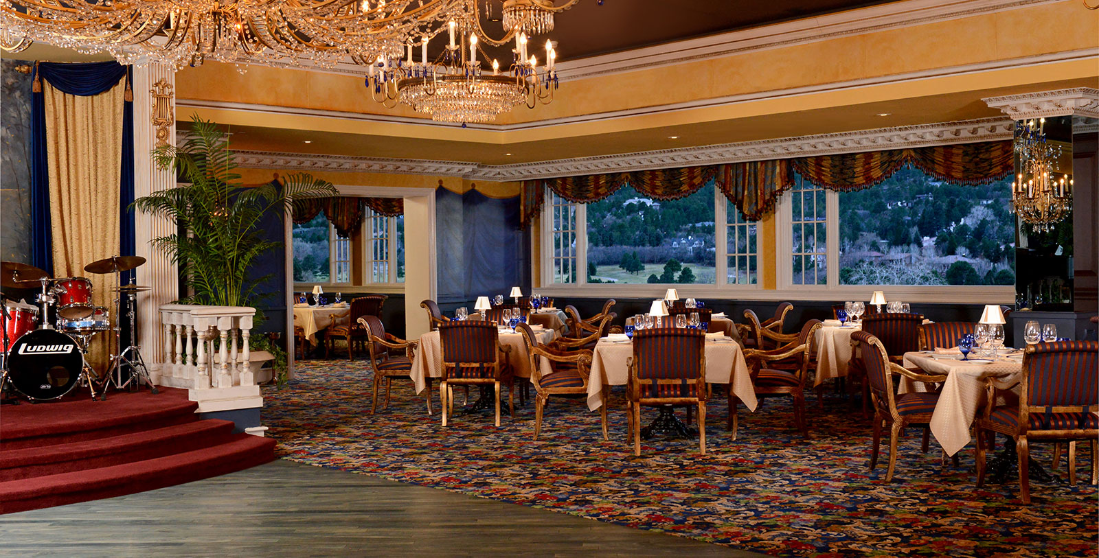 Taste delicious fare at Colorado's only Forbes Five Star, AAA Five Diamond Penrose Room.