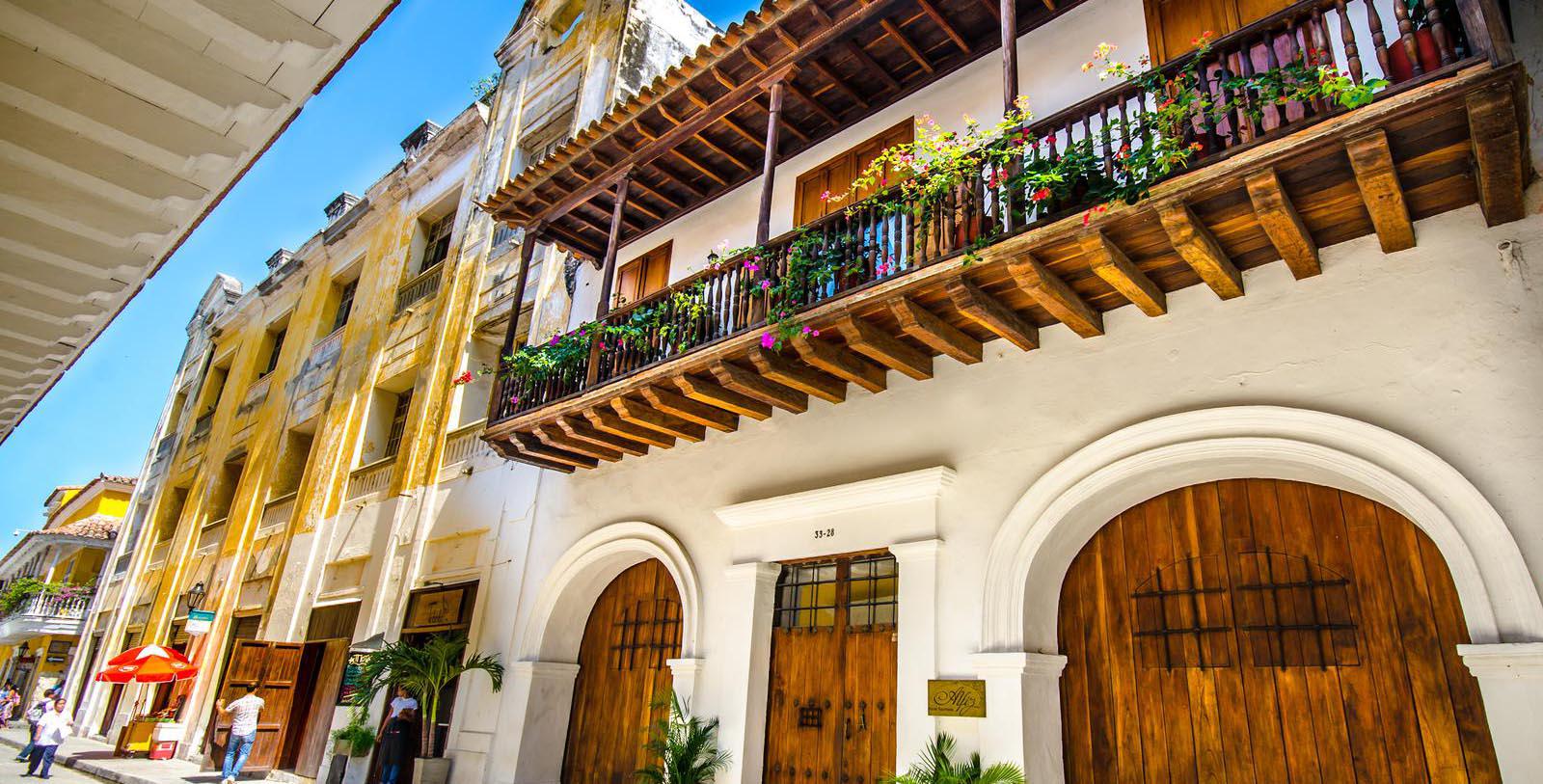 Discover the Spanish Colonial architecture of the Alfiz Hotel.