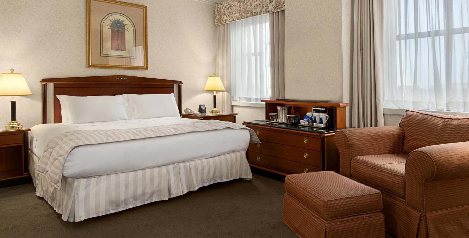 Image of guestroom Hilton Cincinnati Netherland Plaza, 1931, Member of Historic Hotels of America, in Cincinnati, Ohio,Experience