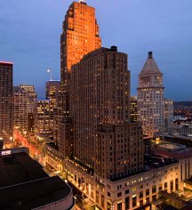 Local Attractions:
Hilton Cincinnati Netherland Plaza
in Cincinnati