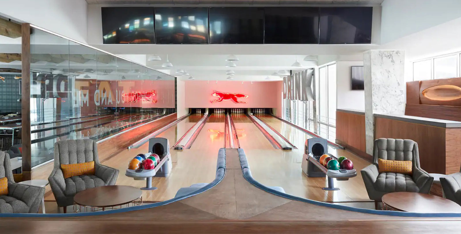 Experience The Statlers’ 4,000 square foot gaming hall and challenge friends to a round of bowling.