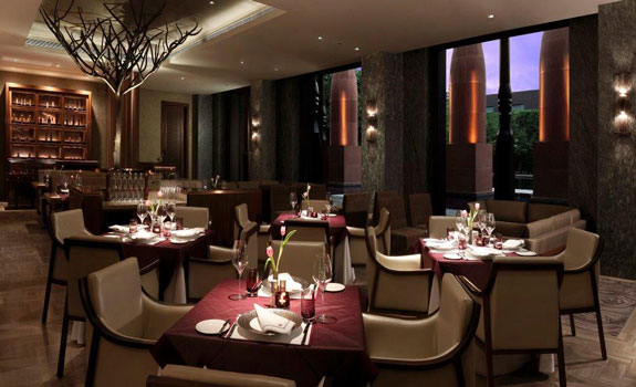 The Roseate New Delhi
- Dining