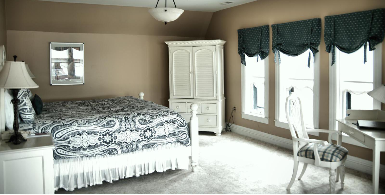 Image of Guestroom Interior The Inn on Ferry Street, 1886, Member of Historic Hotels of America, in Detroit, Michigan, Location