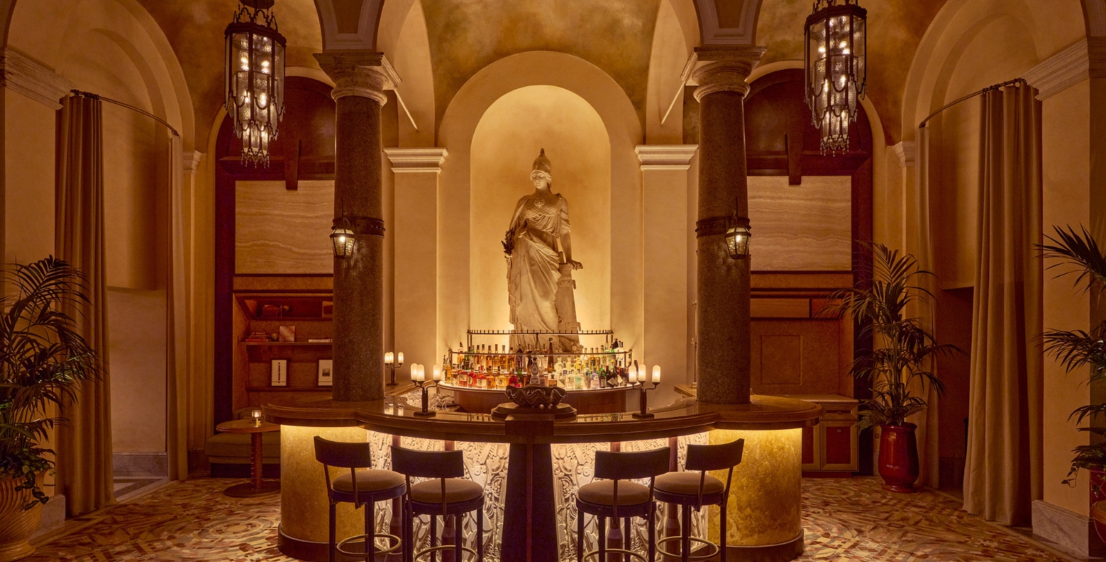 Image of Hotel Bar of Orient Express La Minerva, 1620, a Member of Historic Hotels Worldwide in Rome, Italy.