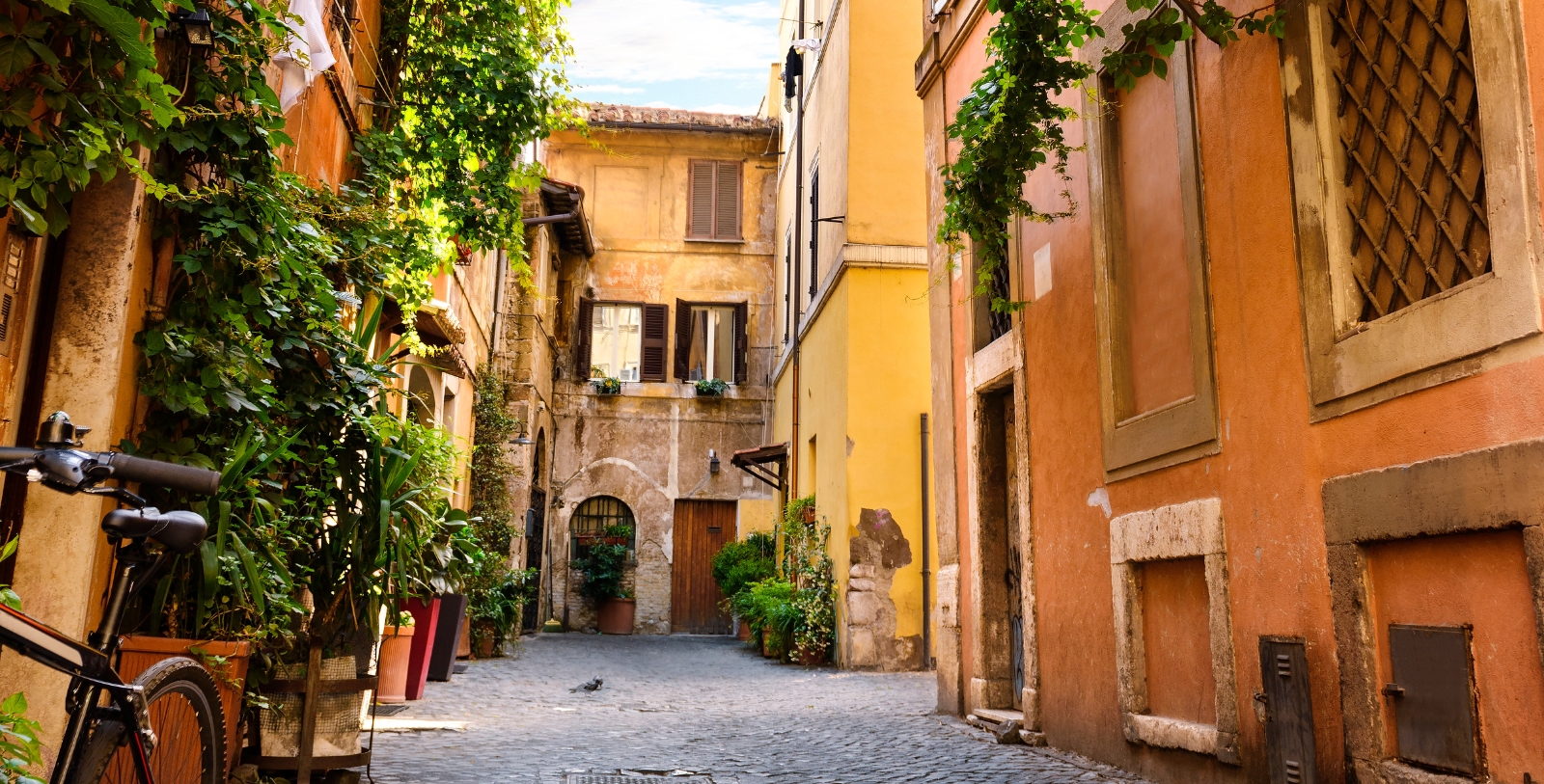 Experience la dolce vita (“the good life”) at Orient Express La Minerva.