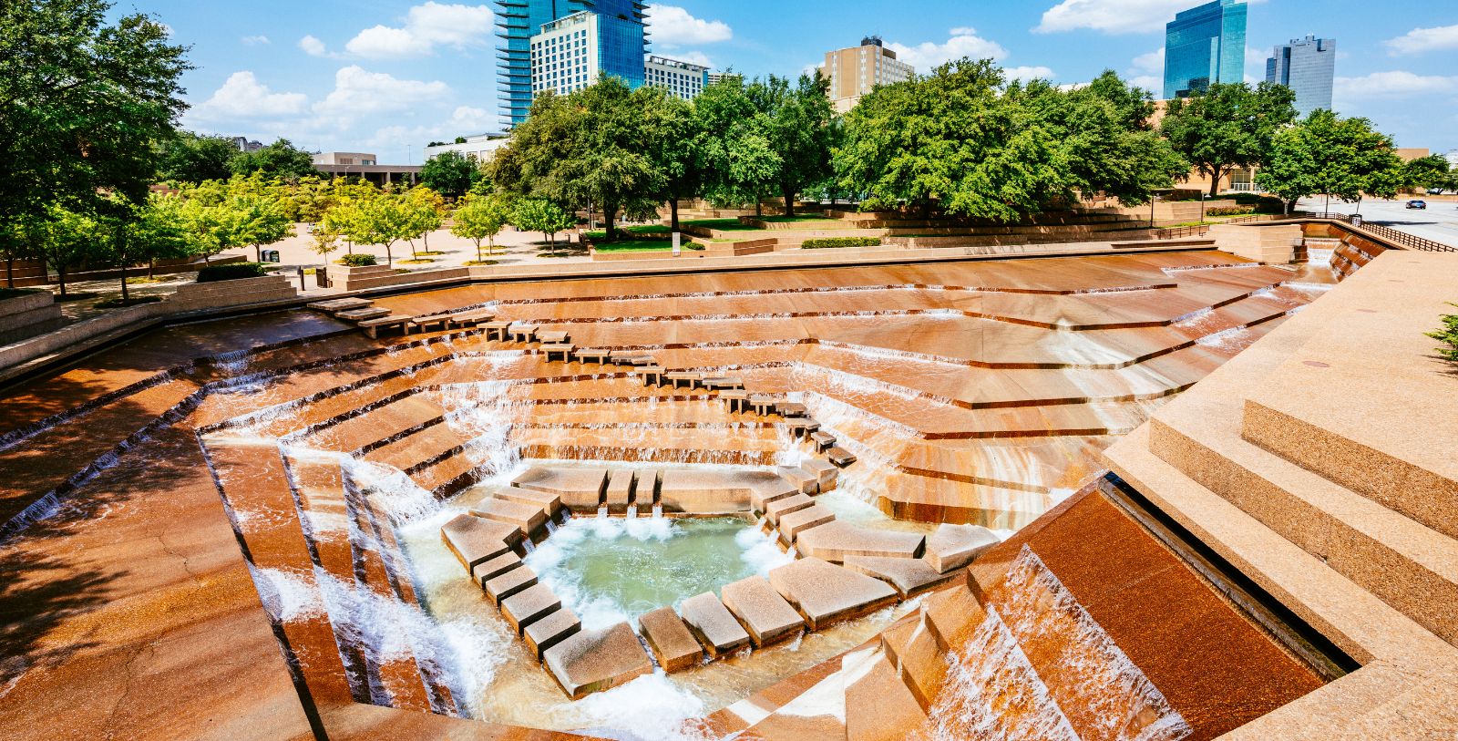 Experience the Fort Worth Water Gardens, the Sid Richardson Museum, the JFK Tribute, and the Bass Performance Hall steps away.