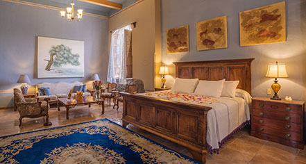 Accommodations:
Hacienda Labor de Rivera
in Teuchitlán