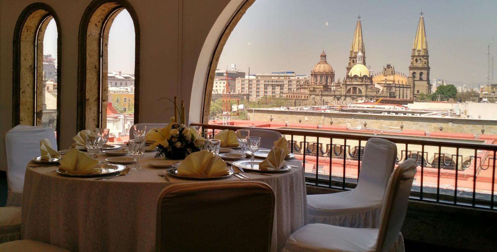 Image Dining Area Hotel de Mendoza, 1968, Member of Historic Hotels Worldwide, in Guadalajara, Mexico, Taste