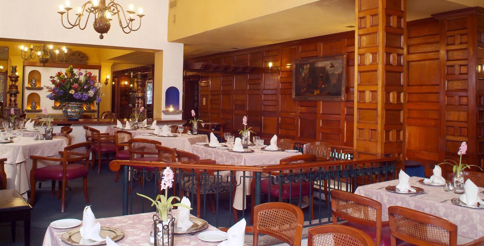 Image of Dining Area Hotel de Mendoza, 1968, Member of Historic Hotels Worldwide, in Guadalajara, Mexico, Experience