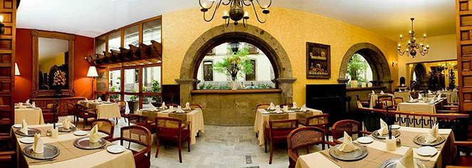Dining at
Hotel de Mendoza
in Guadalajara