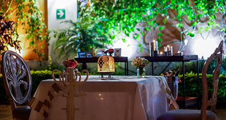 Dining at
Hotel San Pietro
in Tlaquepaque